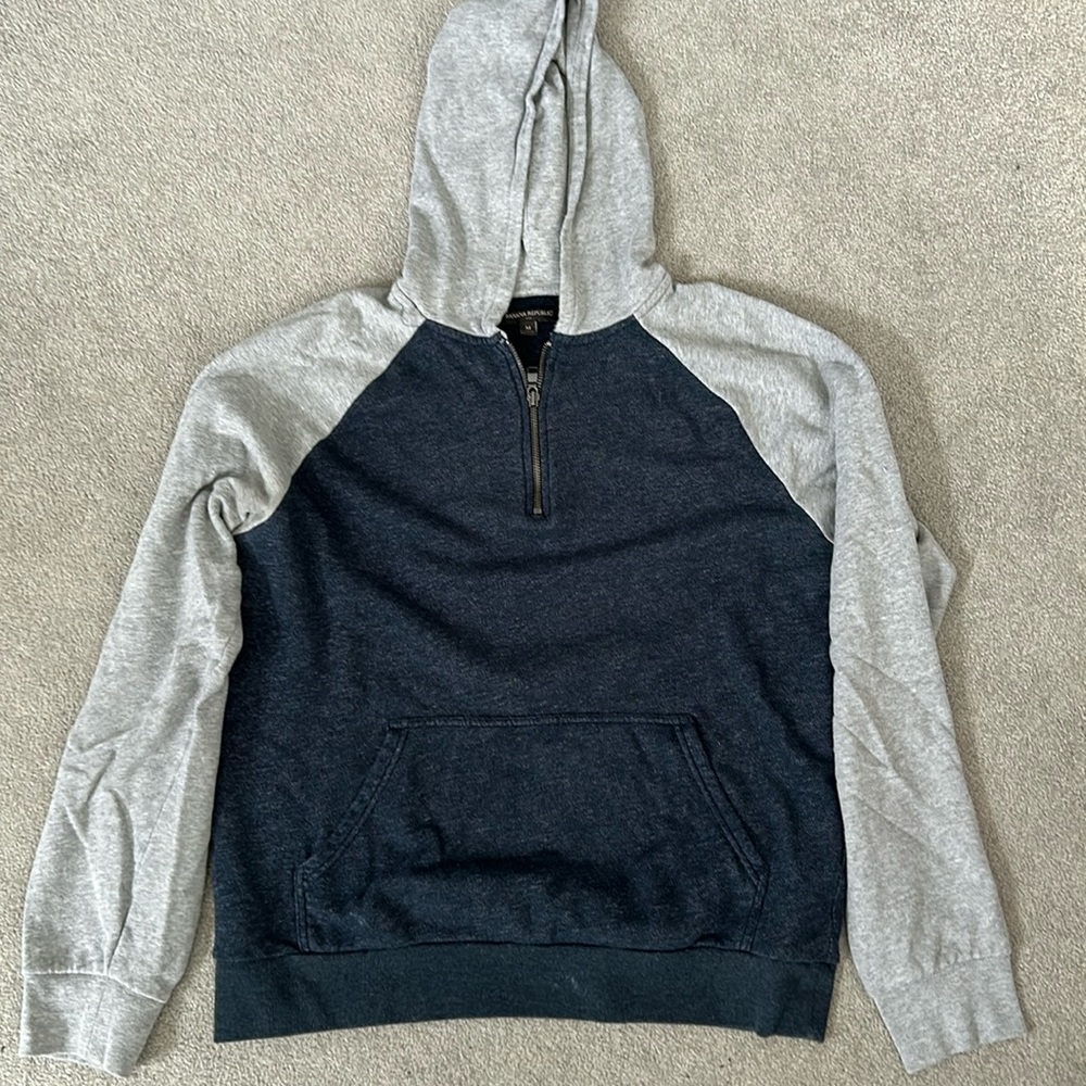 Men’s m banana republic sweatshirt